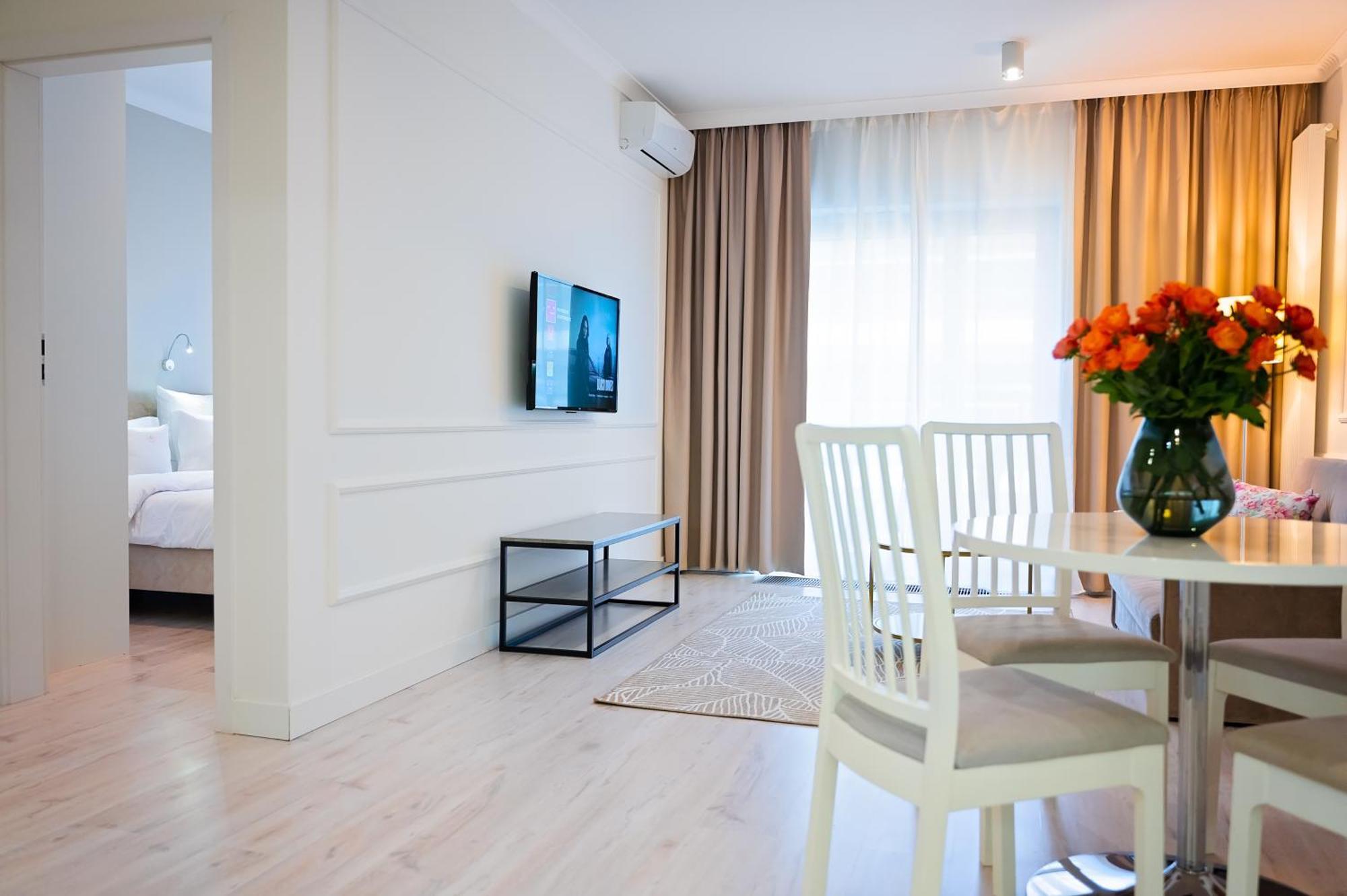 Mennica Residence - Grzybowska 43A Warszawa Eksteriør bilde